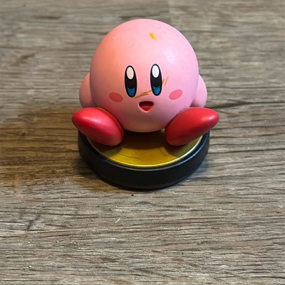 Kirby Amiibo figure - Picture 1 of 3